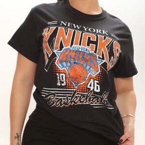 New York Knicks Fashion Nova Graphic T-shirt Women’s Sz S NBA Licensed Black NWT